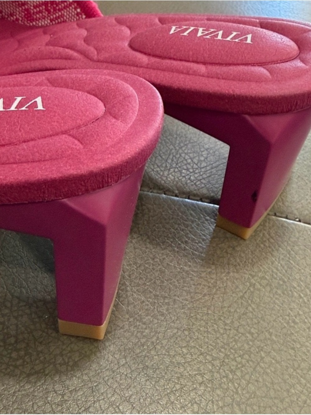Vivaia Hot Pink Checkered Slide Mules 39.5/ 8.5 EUC - Picture 6 of 6